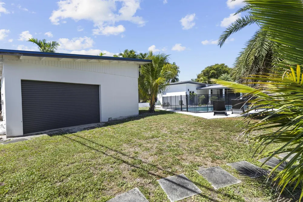 297 Minola Drive Miami Springs, FL 33166