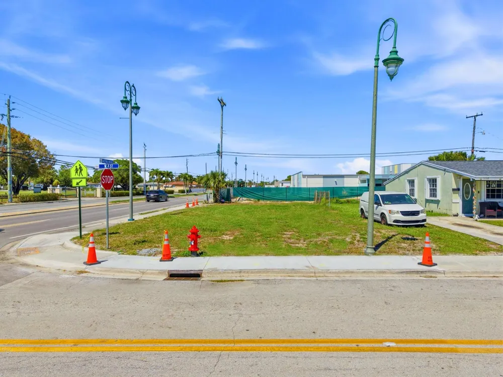 Australian Avenue Riviera Beach, FL 33404