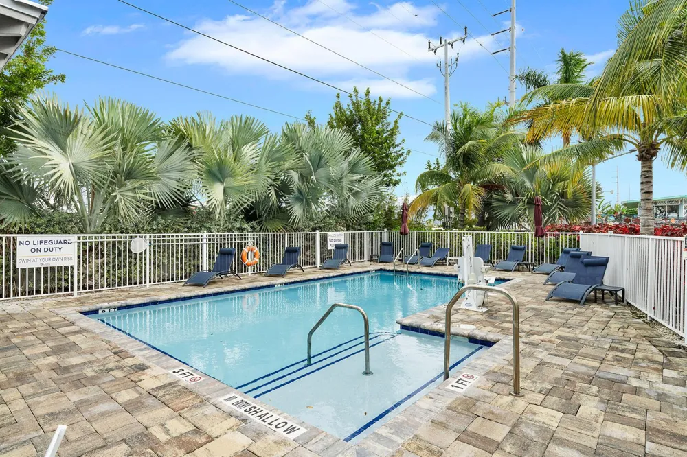 101 11th Street #19 Marathon, FL 33050