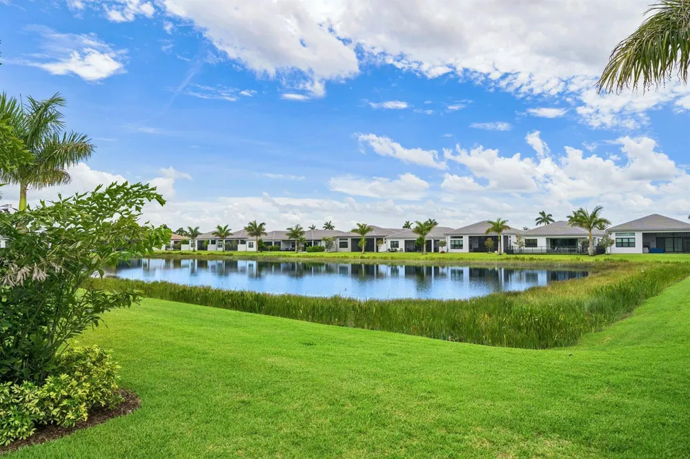 9812 Spruce Woods Drive Boynton Beach, FL 33473