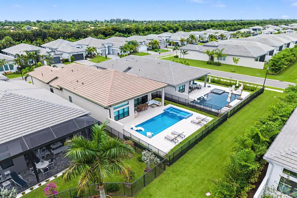 9812 Spruce Woods Drive Boynton Beach, FL 33473