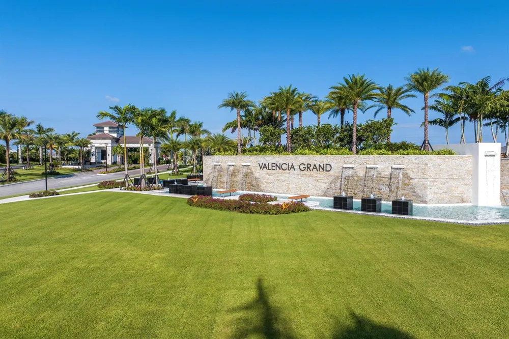 9812 Spruce Woods Drive Boynton Beach, FL 33473