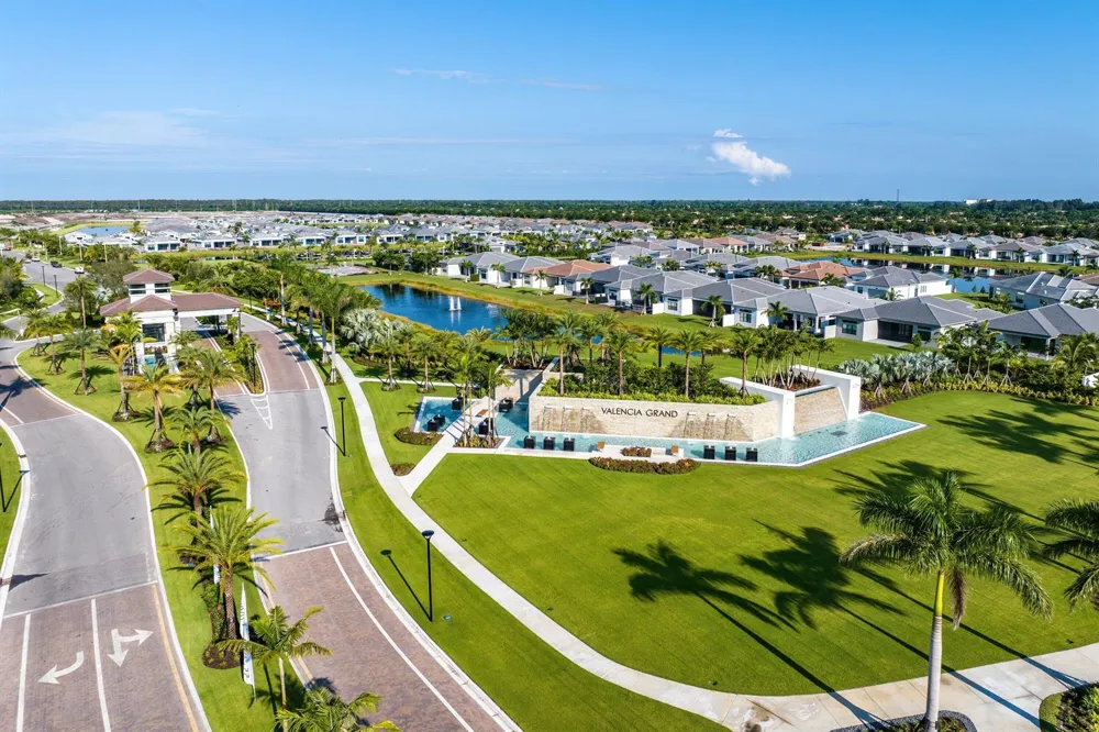 9812 Spruce Woods Drive Boynton Beach, FL 33473