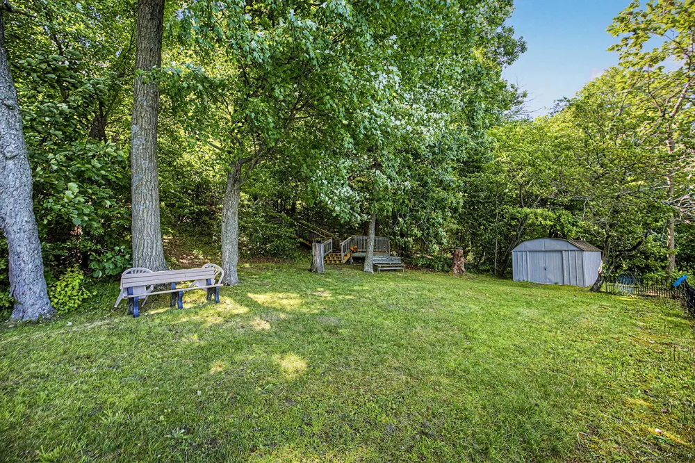 12017 Lilac Lane Johnstown Township, MI 49050