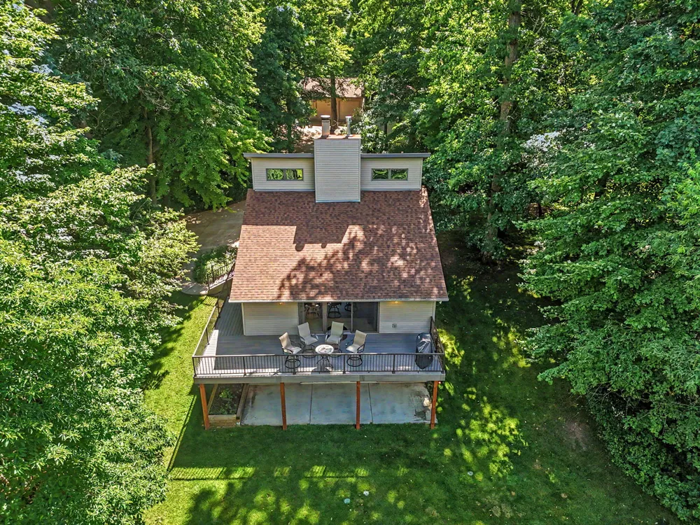 12017 Lilac Lane Johnstown Township, MI 49050