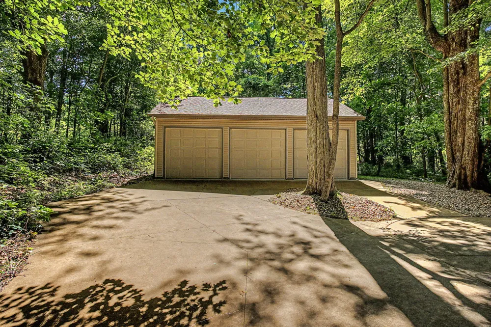 12017 Lilac Lane Johnstown Township, MI 49050