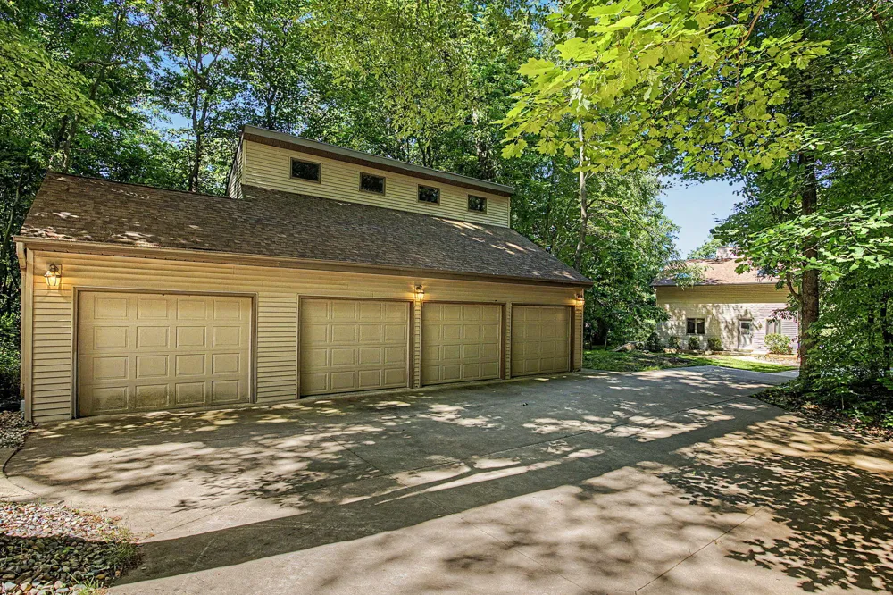 12017 Lilac Lane Johnstown Township, MI 49050