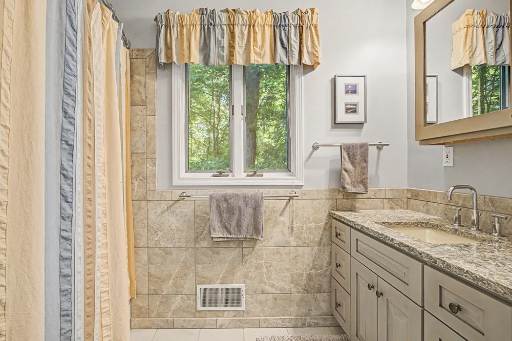 12017 Lilac Lane Johnstown Township, MI 49050