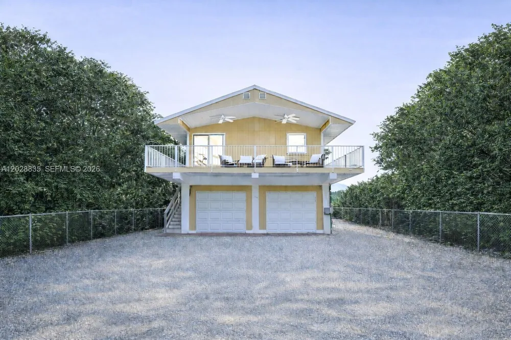 335 Bay View Ave Key Largo, FL 33037
