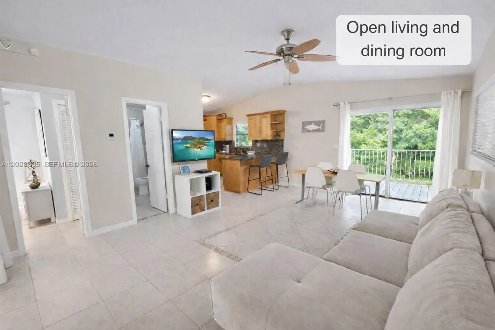 335 Bay View Ave Key Largo, FL 33037
