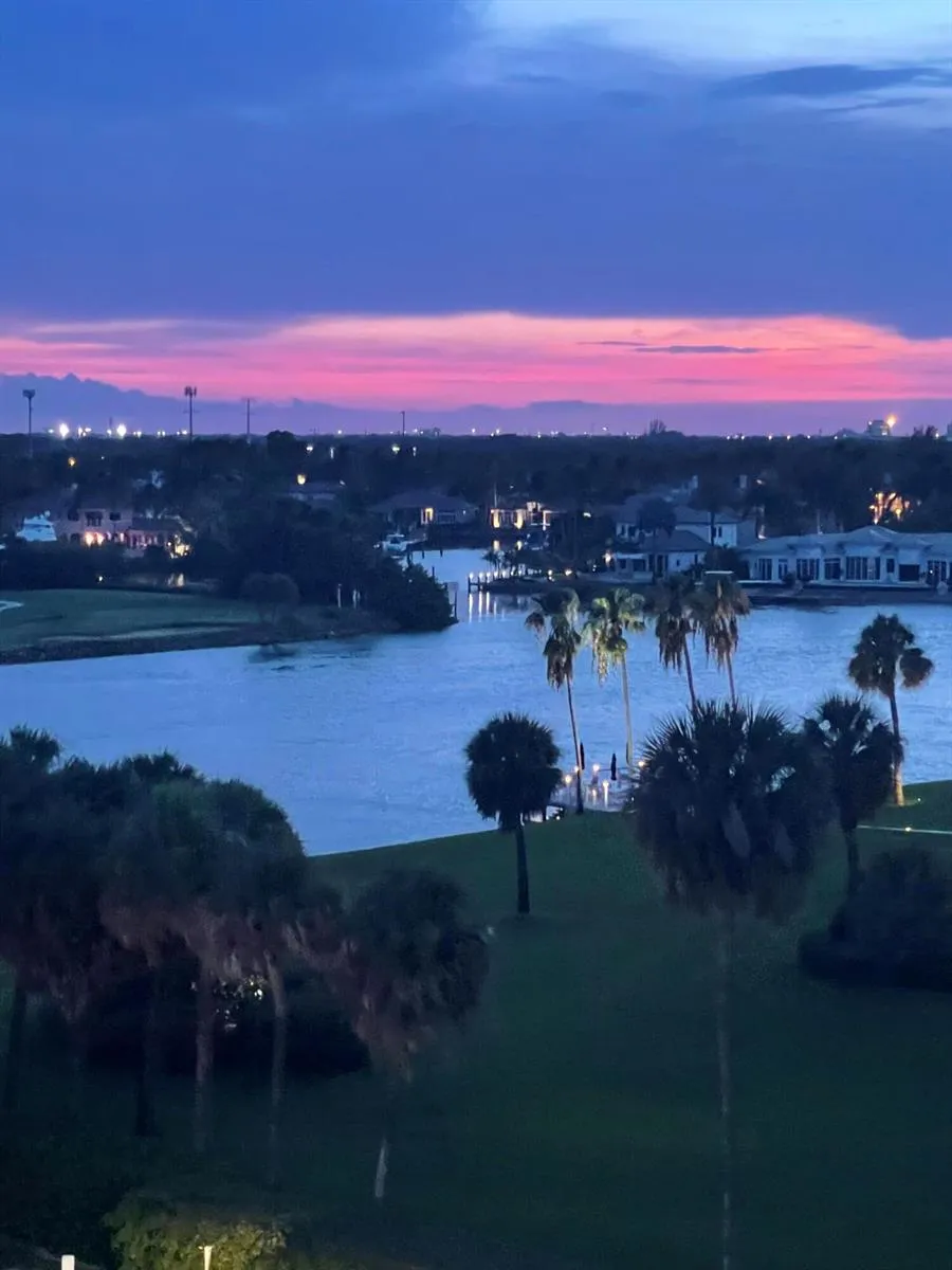 336 Golfview Road #706 North Palm Beach, FL 33408