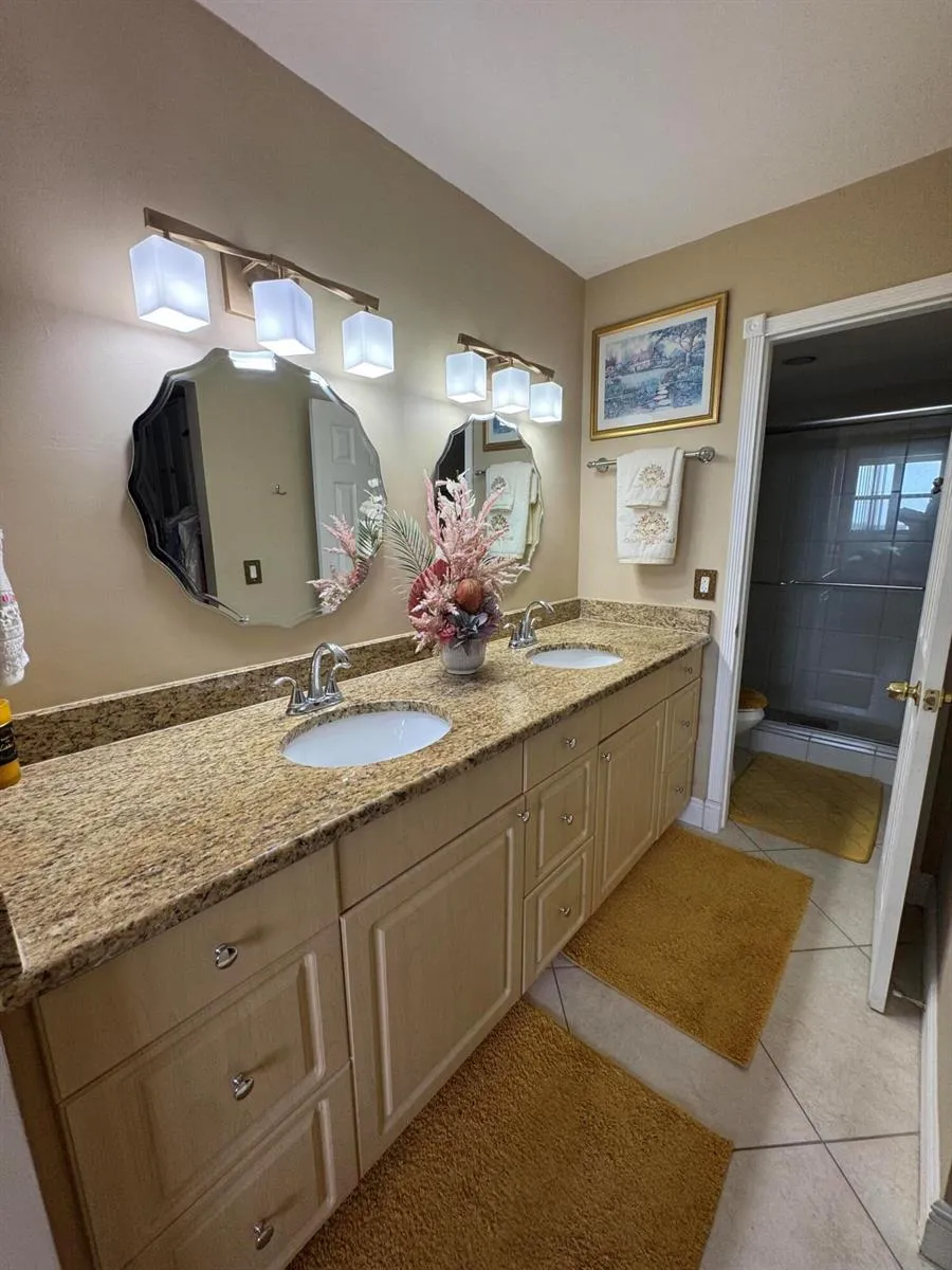 336 Golfview Road #706 North Palm Beach, FL 33408