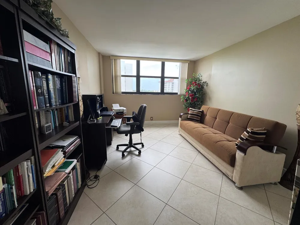 336 Golfview Road #706 North Palm Beach, FL 33408