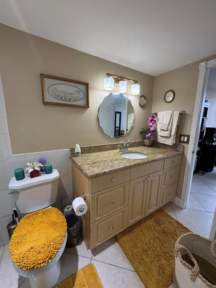336 Golfview Road #706 North Palm Beach, FL 33408