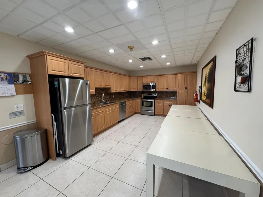 336 Golfview Road #706 North Palm Beach, FL 33408
