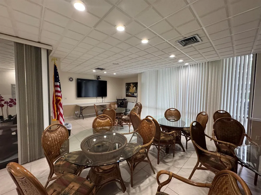 336 Golfview Road #706 North Palm Beach, FL 33408