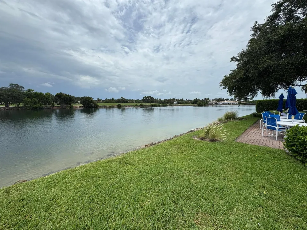336 Golfview Road #706 North Palm Beach, FL 33408