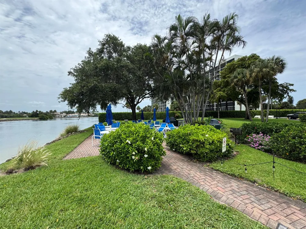 336 Golfview Road #706 North Palm Beach, FL 33408