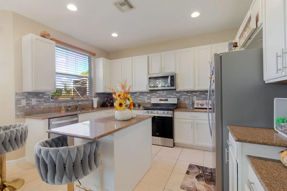 3887 Hamilton Key West Palm Beach, FL 33411