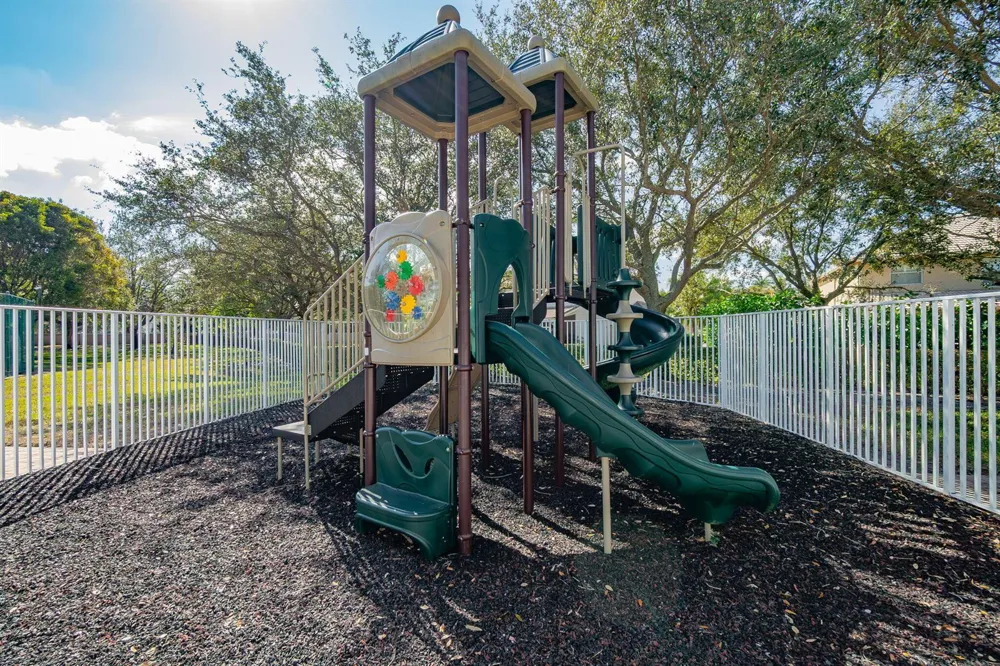 3887 Hamilton Key West Palm Beach, FL 33411