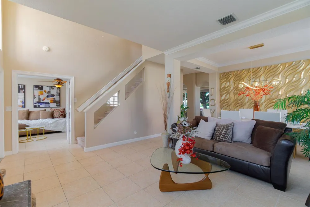3887 Hamilton Key West Palm Beach, FL 33411