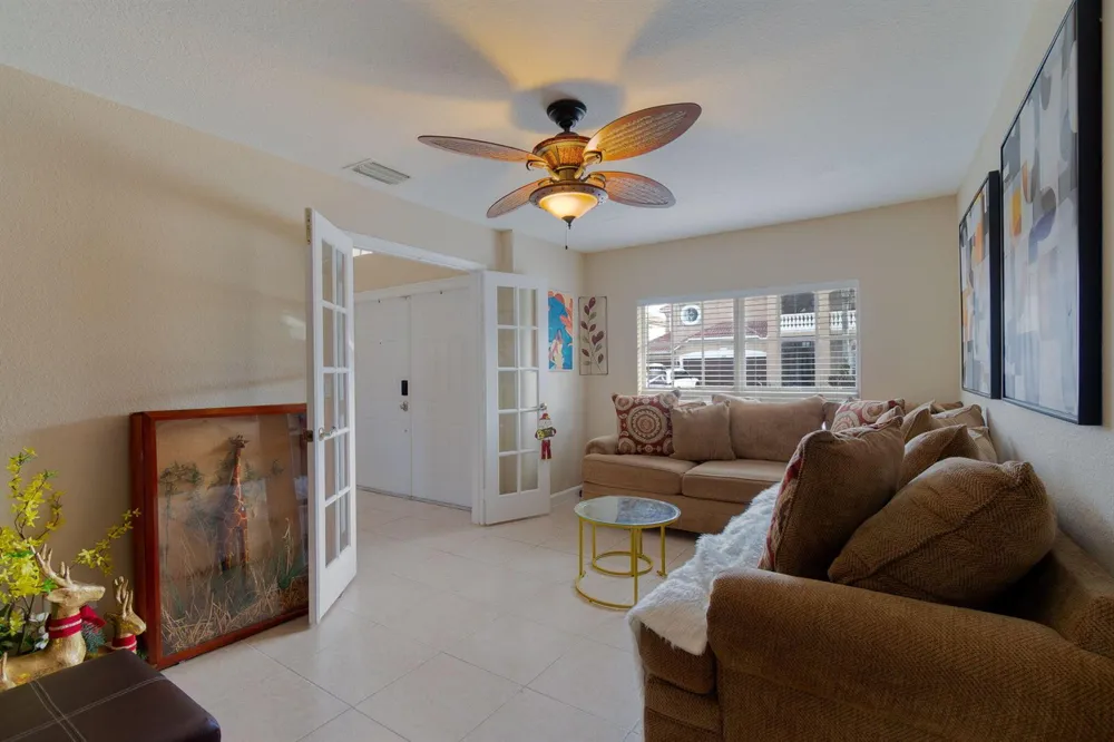 3887 Hamilton Key West Palm Beach, FL 33411