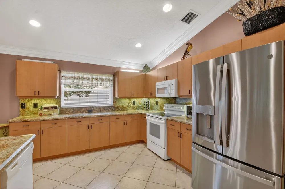 6544 Via Primo Street Lake Worth, FL 33467