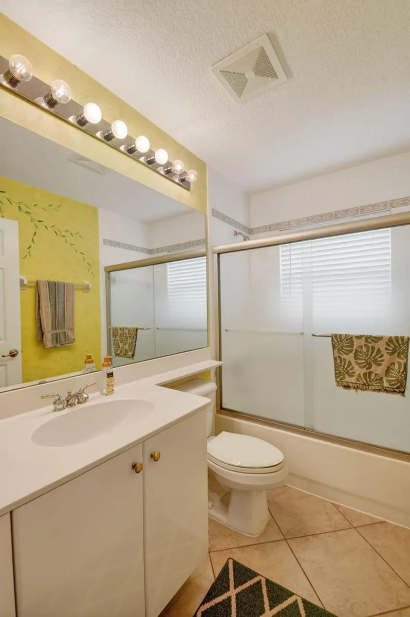 6544 Via Primo Street Lake Worth, FL 33467
