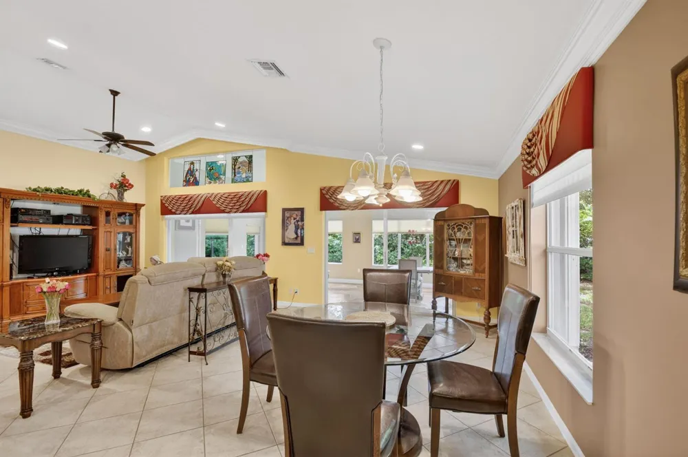 6544 Via Primo Street Lake Worth, FL 33467