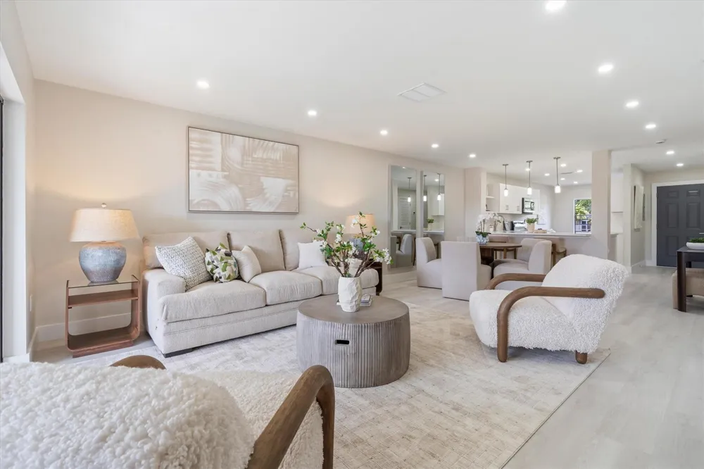 47 Stratford Lane W #F Boynton Beach, FL 33436