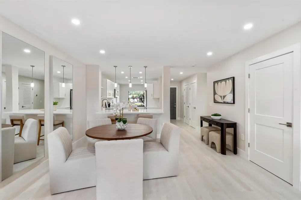 47 Stratford Lane W #F Boynton Beach, FL 33436