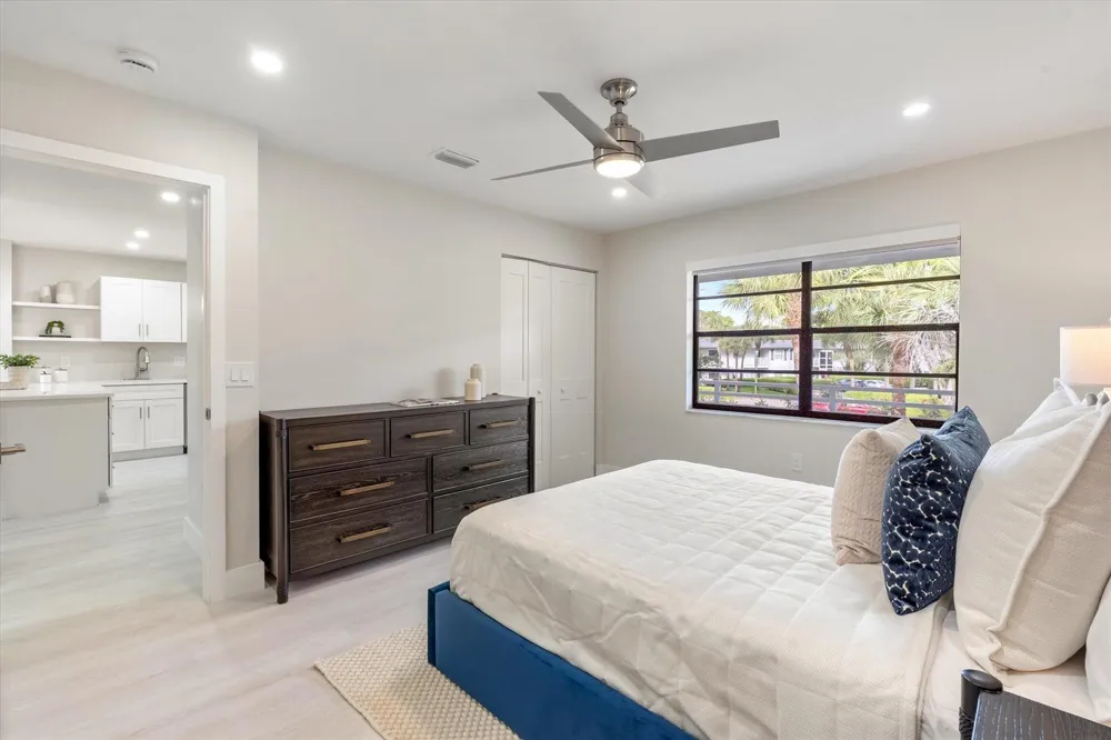 47 Stratford Lane W #F Boynton Beach, FL 33436