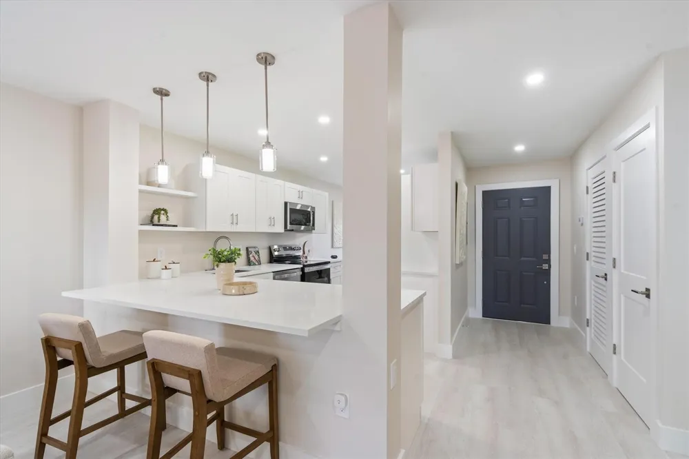 47 Stratford Lane W #F Boynton Beach, FL 33436