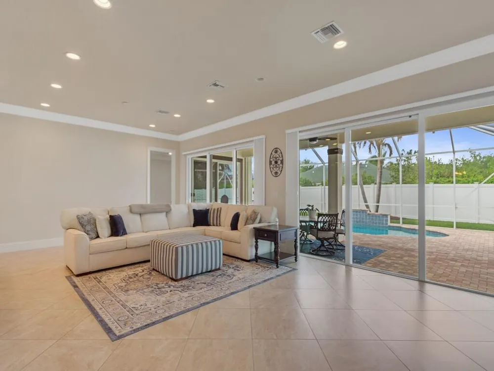 445 Wingate Terrace SW Vero Beach, FL 32968