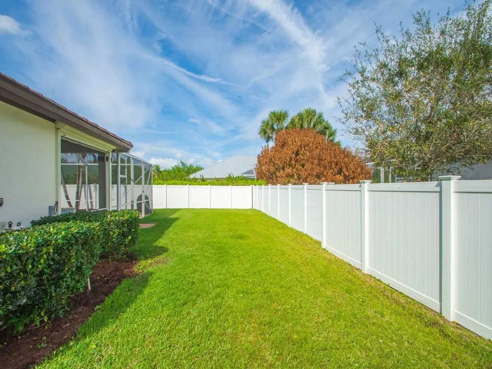 445 Wingate Terrace SW Vero Beach, FL 32968
