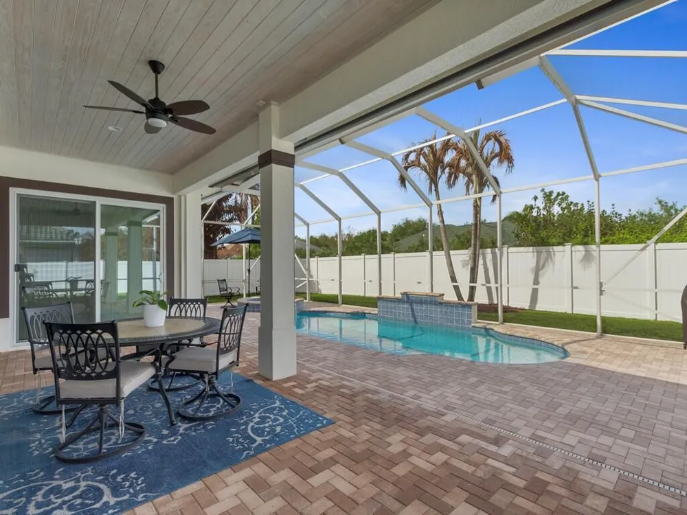 445 Wingate Terrace SW Vero Beach, FL 32968