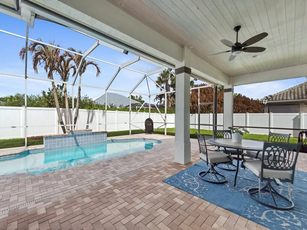 445 Wingate Terrace SW Vero Beach, FL 32968