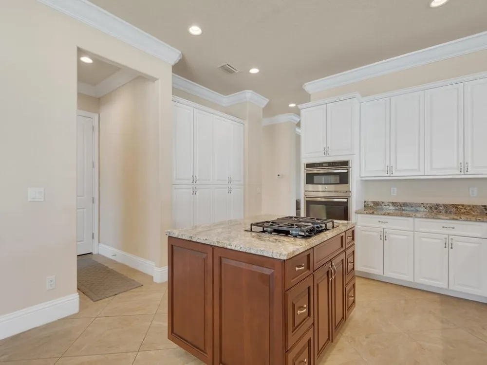445 Wingate Terrace SW Vero Beach, FL 32968