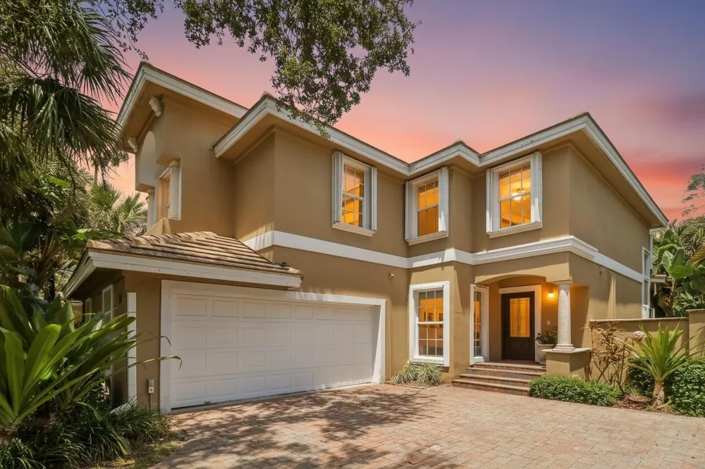 12 Grand Bay Circle Juno Beach, FL 33408
