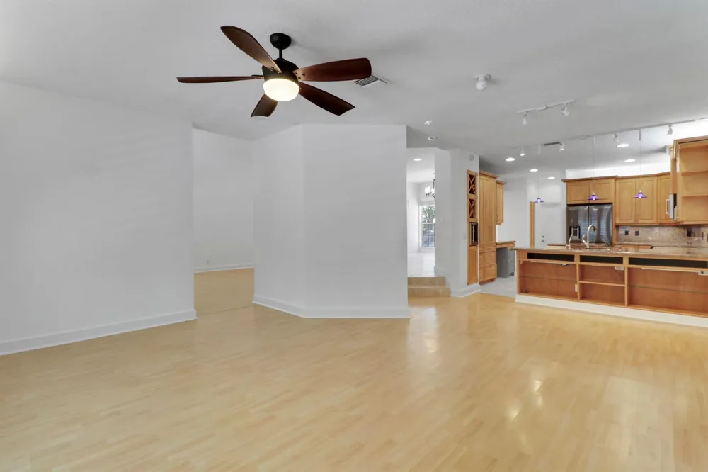 12 Grand Bay Circle Juno Beach, FL 33408