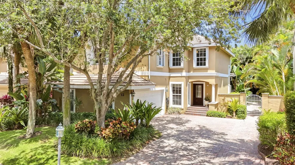 12 Grand Bay Circle Juno Beach, FL 33408