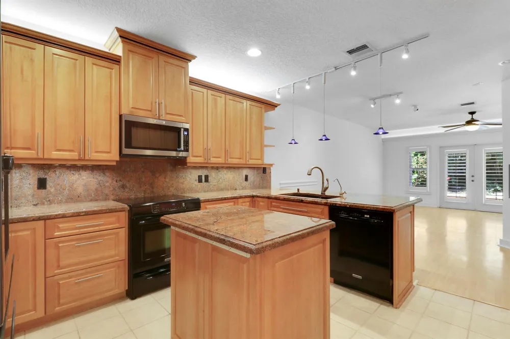 12 Grand Bay Circle Juno Beach, FL 33408
