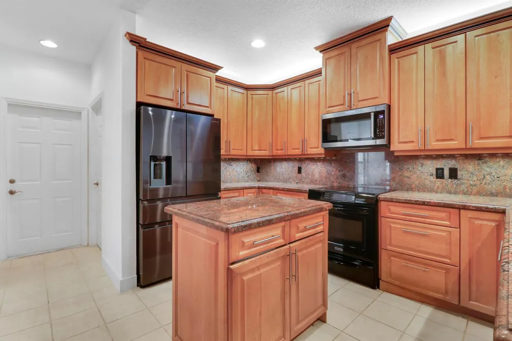 12 Grand Bay Circle Juno Beach, FL 33408
