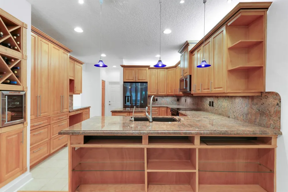 12 Grand Bay Circle Juno Beach, FL 33408