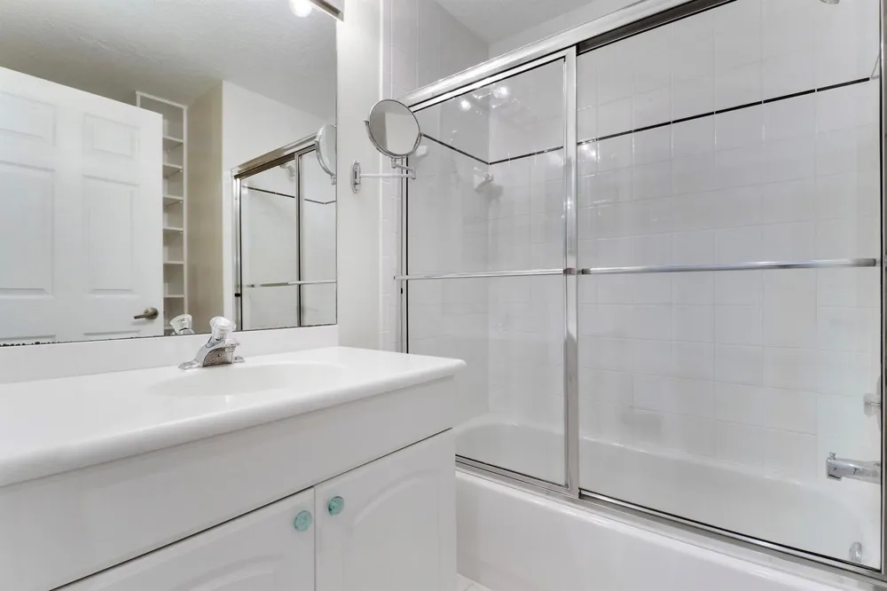 12 Grand Bay Circle Juno Beach, FL 33408