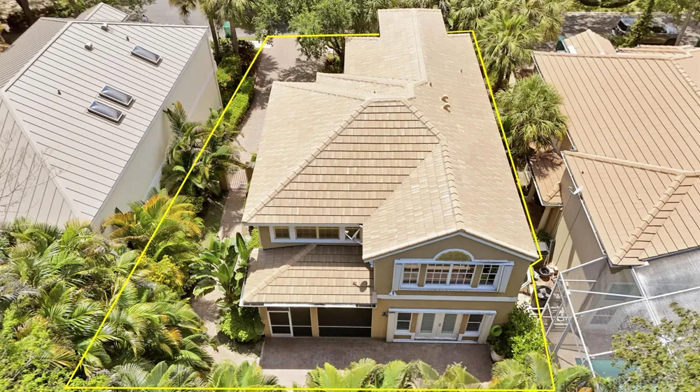 12 Grand Bay Circle Juno Beach, FL 33408
