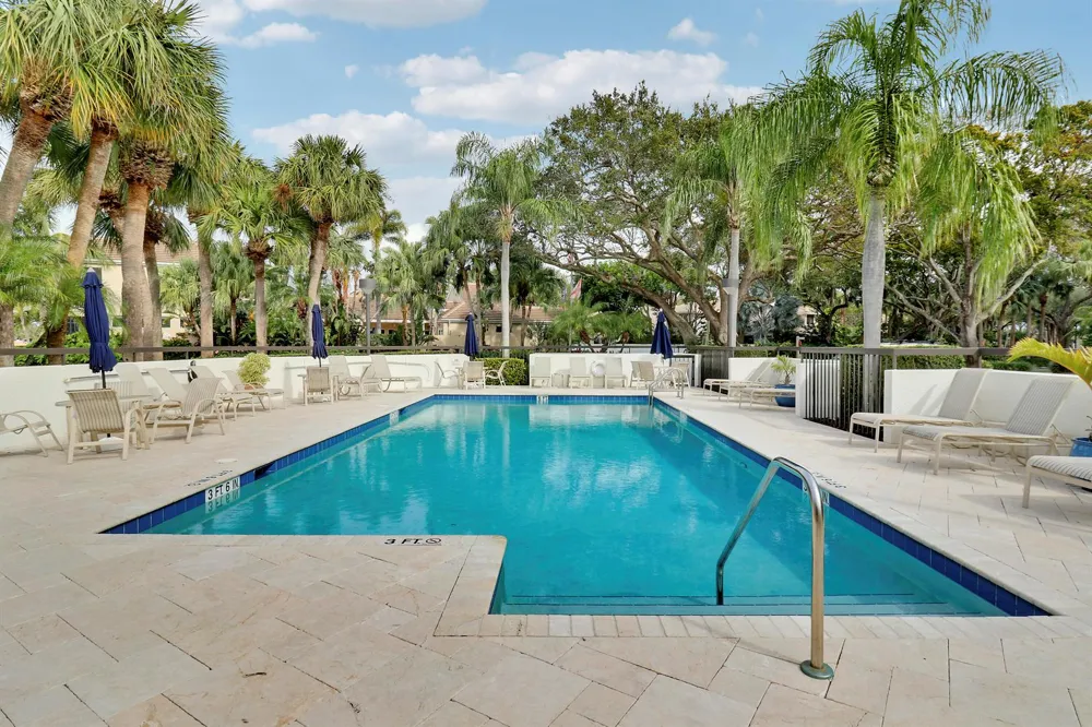 12 Grand Bay Circle Juno Beach, FL 33408