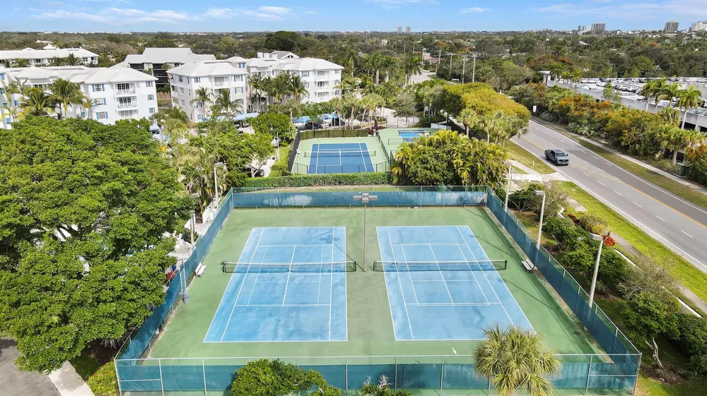 12 Grand Bay Circle Juno Beach, FL 33408