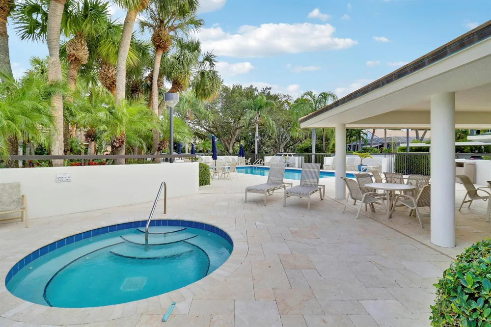 12 Grand Bay Circle Juno Beach, FL 33408