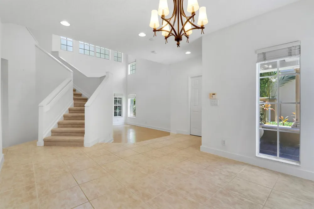 12 Grand Bay Circle Juno Beach, FL 33408